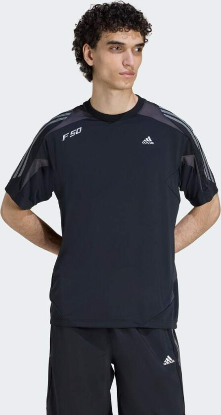 F50 TEE SHORT SLEEVE T-SKJORTE