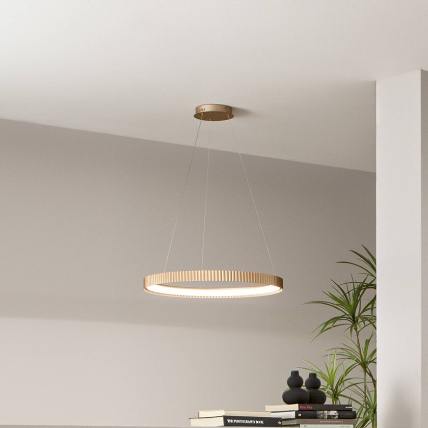 LED-pendellampe Niike, gullfarget, Ø 50 cm, metall, CCT