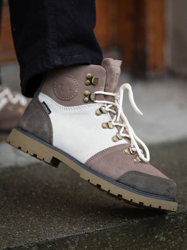 Finse Frigg Leather Boot - Beige - Dame - Sko - Skinnsko