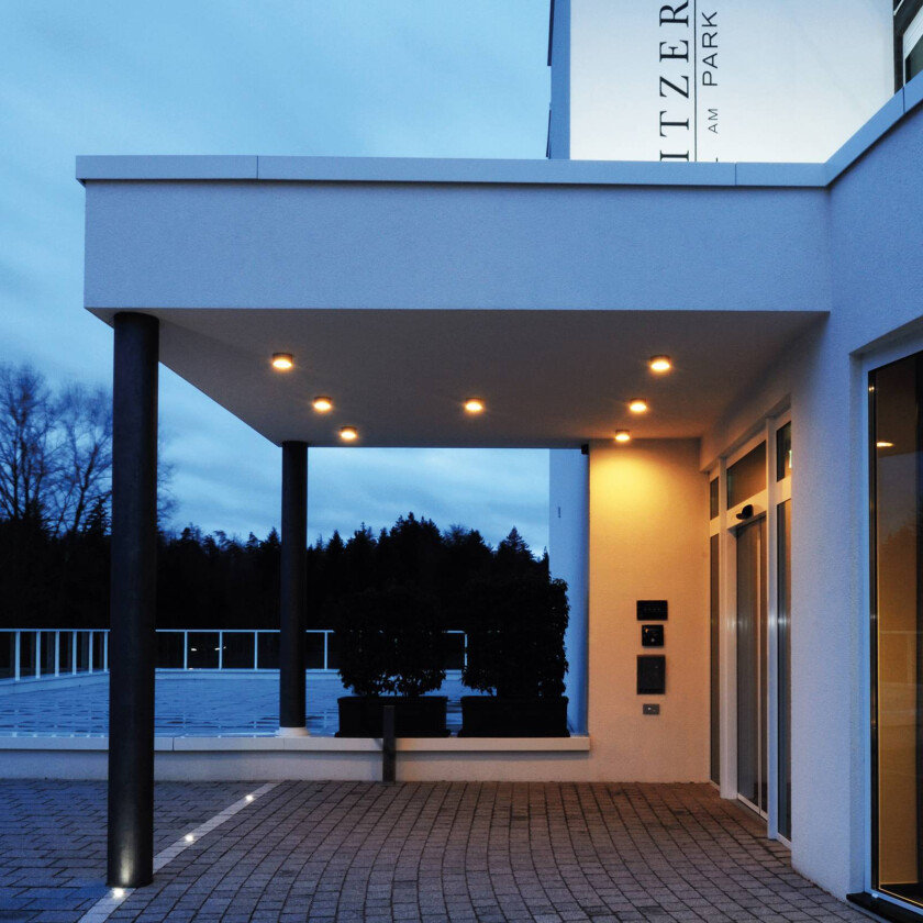 Taklampe Mob Round, aluminium, mørkegrå, GX53, IP54