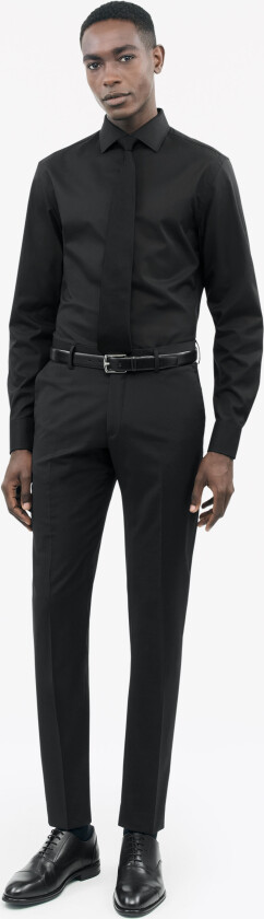 Adley C Cutaway Collar Shirt