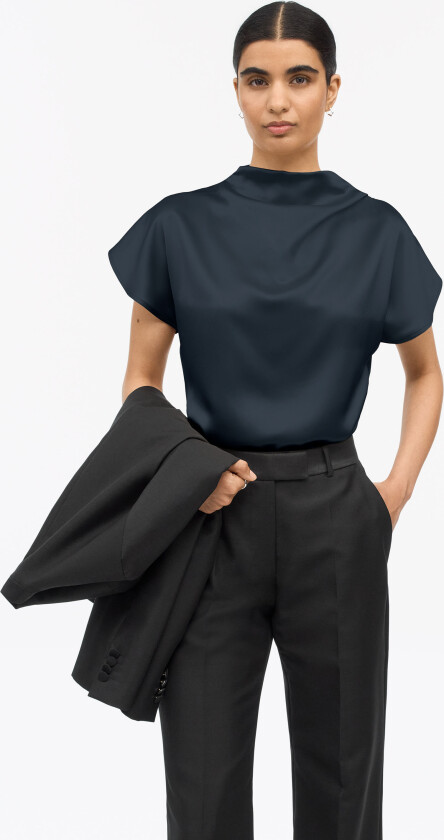 Lei Iridescent Festive Blouse