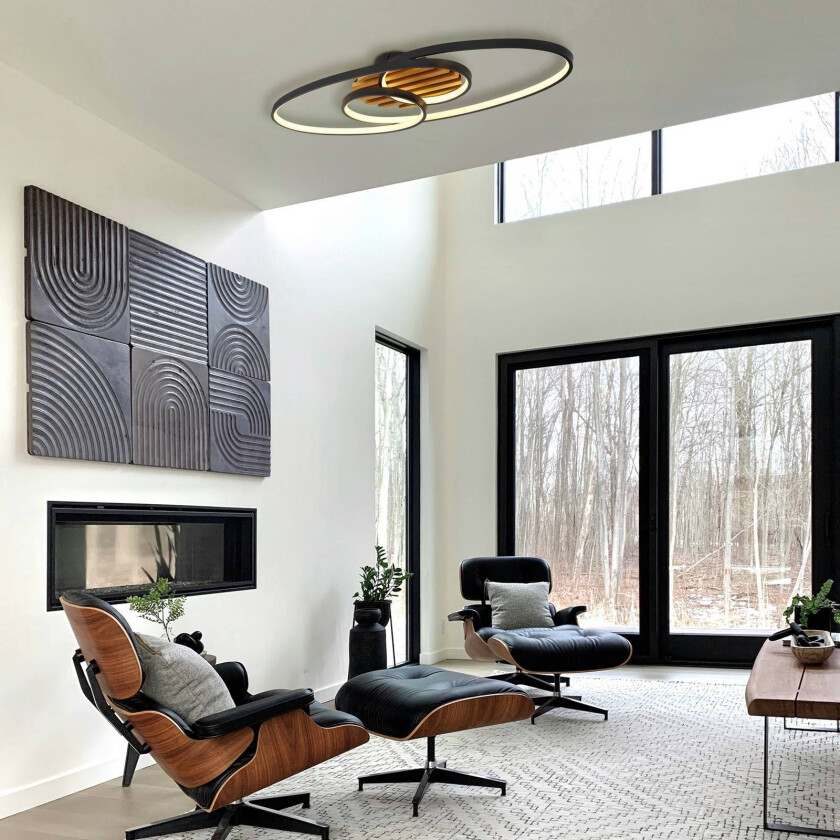 LED-taklampe Tisha I, matt svart/tre, lengde 85 cm