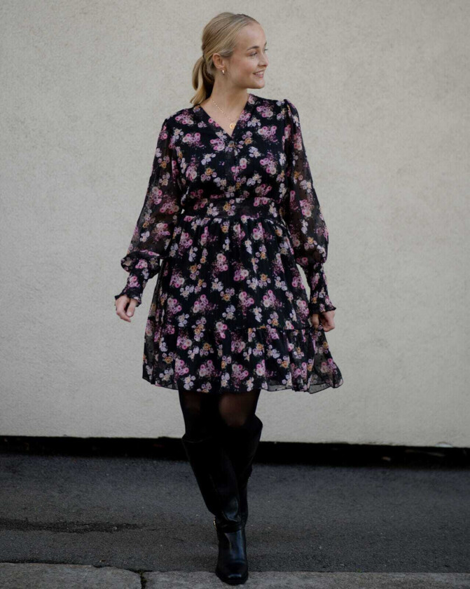 Kjole Emelina Ros, M, Kjole Svart M