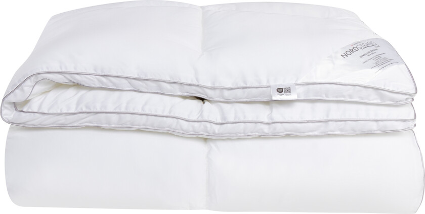 Bilde av Bambus juniordyne 100x140 cm - Allergivennlig helårsdyne med ekstra myk dunfiber og 100% bambus bolster - Nordstrand Home