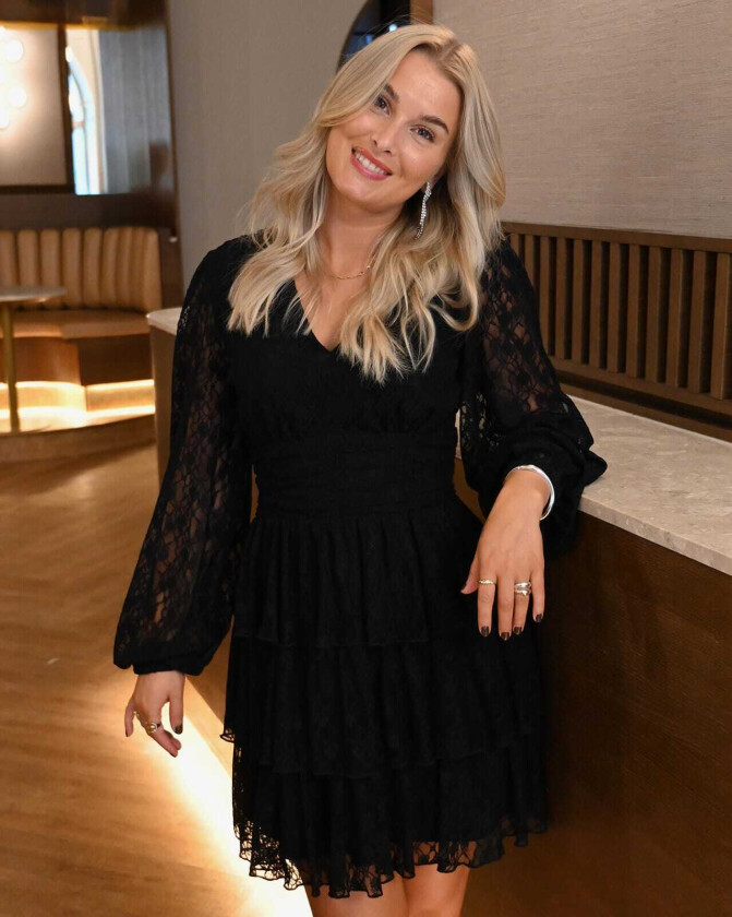 Blondekjole Lise Vneck, M, Kjole Svart M