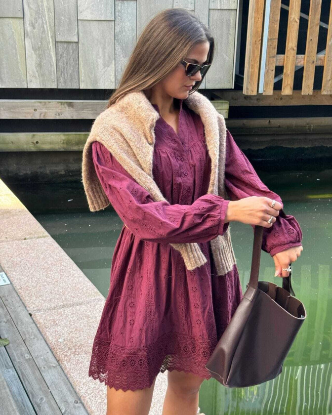 Blondekjole Aslaug, M, Kjole Rød M