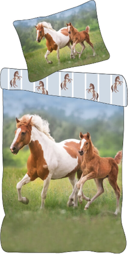 Hestes sengetøy 140x200 cm - Vendbart sengesett med hestemor og føll - 100% mykt bomullssengetøy