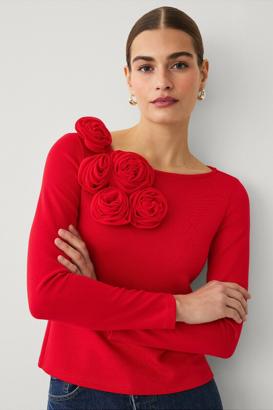 Topp med dekorative blomster - Rød