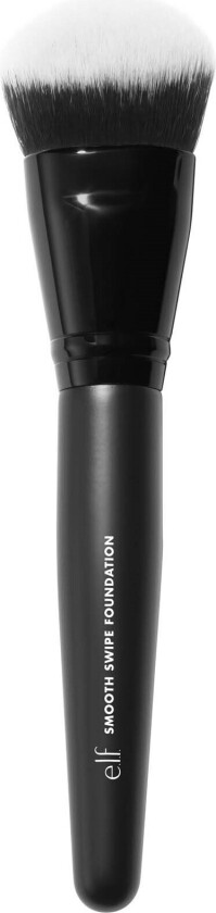 Smooth Swipe Foundation Brush