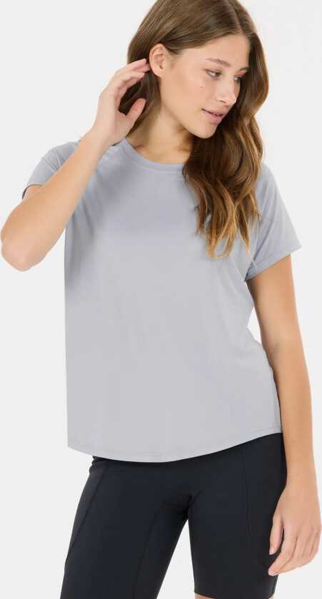 Gaina V2 W S/S Tee - Grey - 36