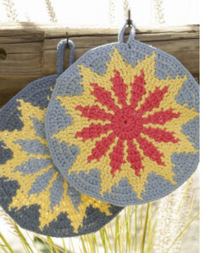 Burning Sun by DROPS Design - Grytekluter Hekleoppskrift - One Size
