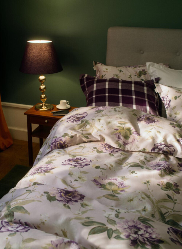 Sengesett Floral Mild-Purple Sateng 140x220