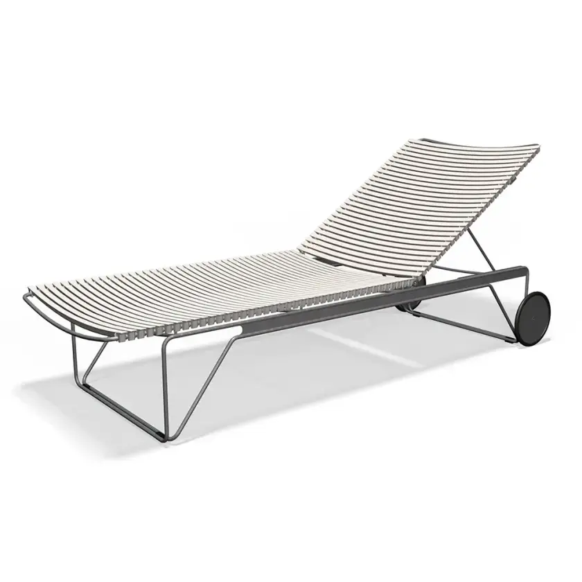 Click Adjustable chaise longue Muted white. Frame: Grey