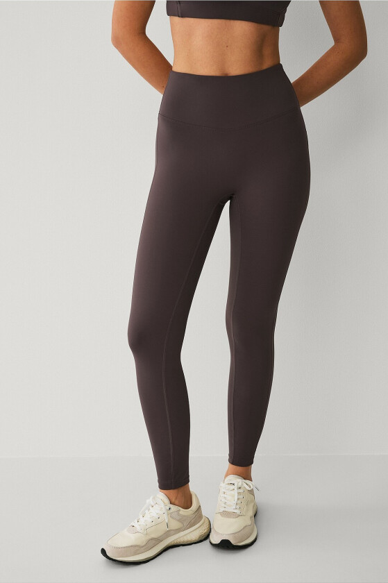 Treningstights Studio Tights Flat Front Core - Brun