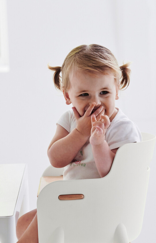 Chair - White - 83X61X51