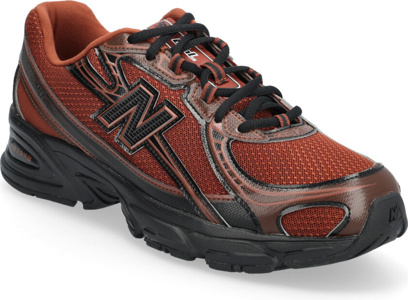 740 - Burgundy - 38.5