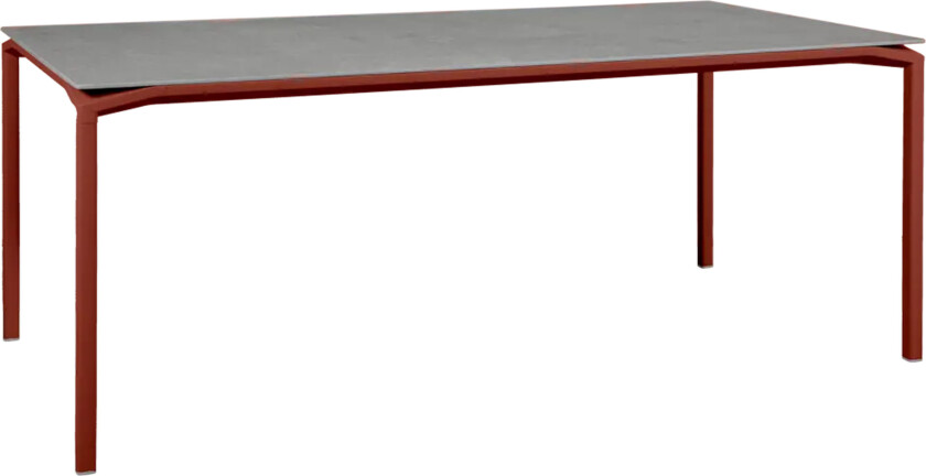 Bilde av Calvi, Mineral Table 195 x 95 cm - Red Ochre, Kreta - Utendørs spisebord - Rød,Grå - Metall