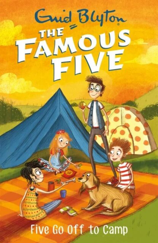 Famous Five: Five Go Off To Camp av Enid Blyton