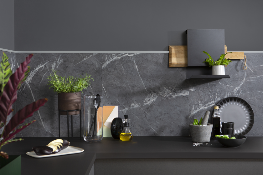 Black Marble 2272K-M00S kjøkkenpanel Slett 10x620x580mm