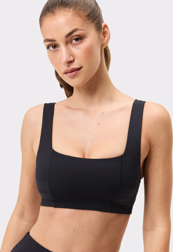 Signature Square Neck Sports Bra - Black - M
