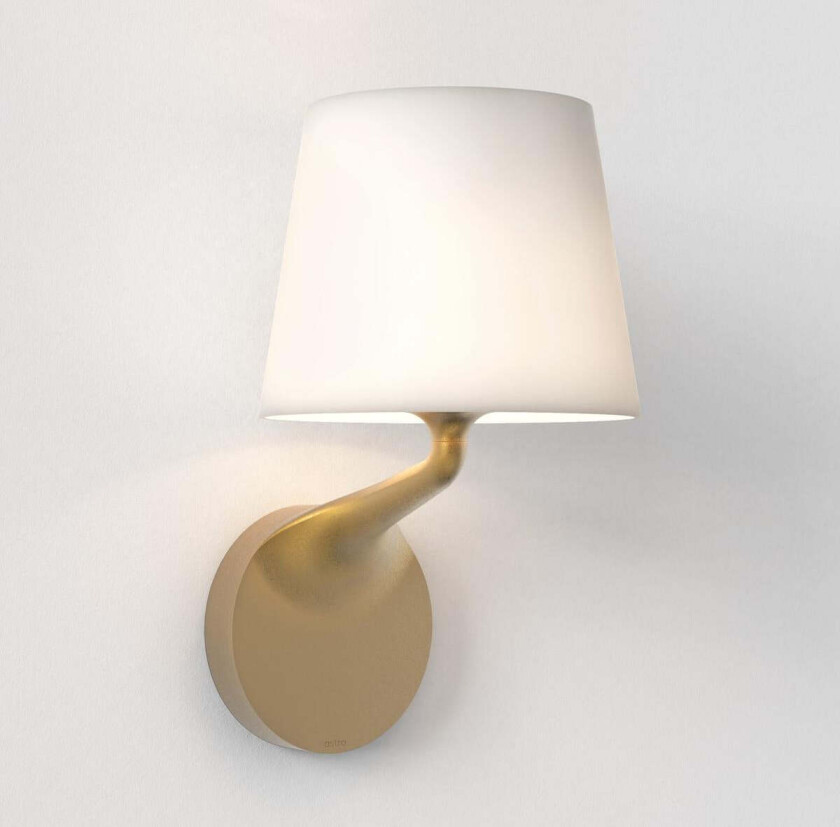 Millie vegglampe - IP44 - Antikk messing