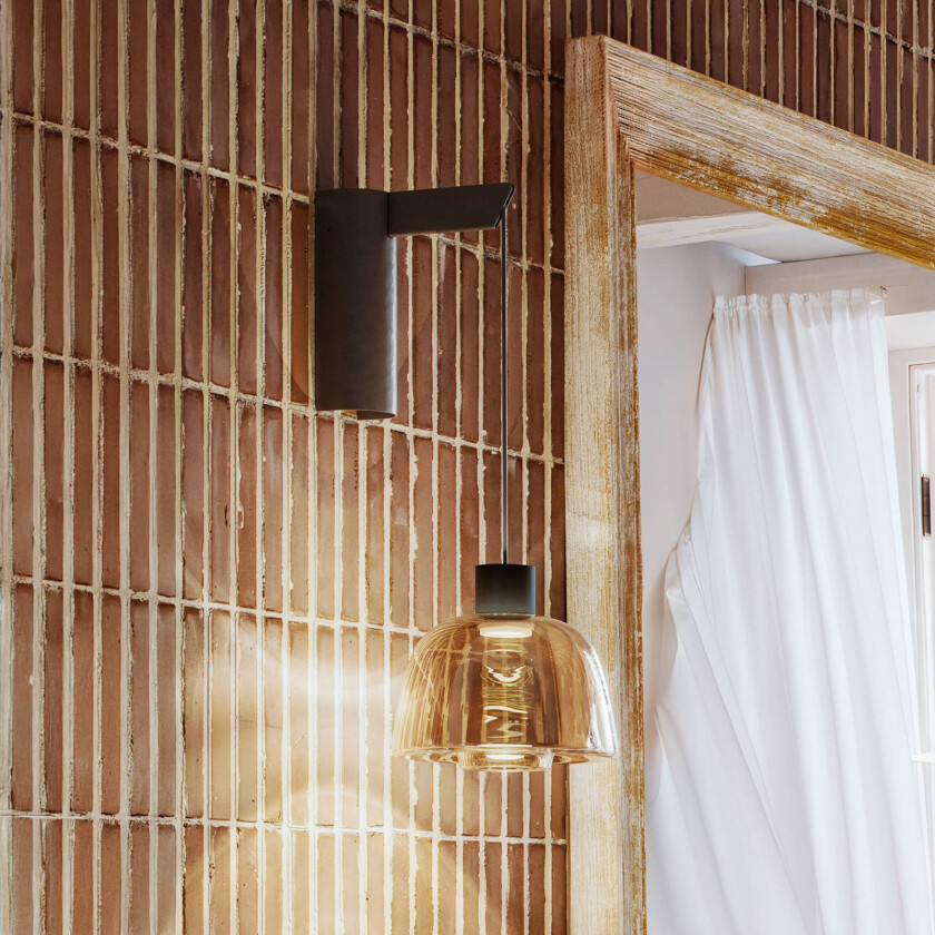 LED-vegglampe Drep A/01, ravfarget, glass, 2700 K