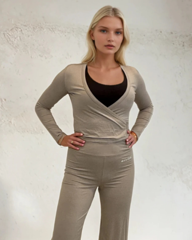 Serene Wrap Top Sand