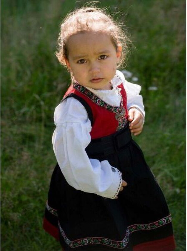 bunad / Festdrakt med skjorte til baby, Rød