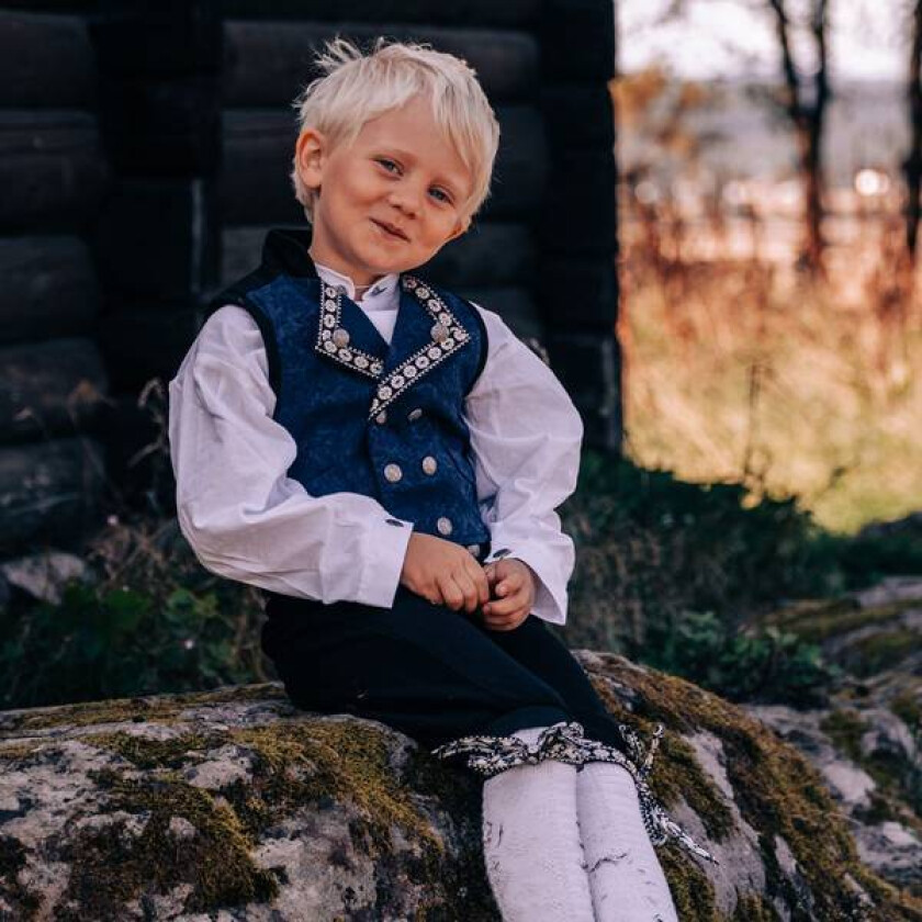 bunad / Festdrakt til gutt med skjorte, blå